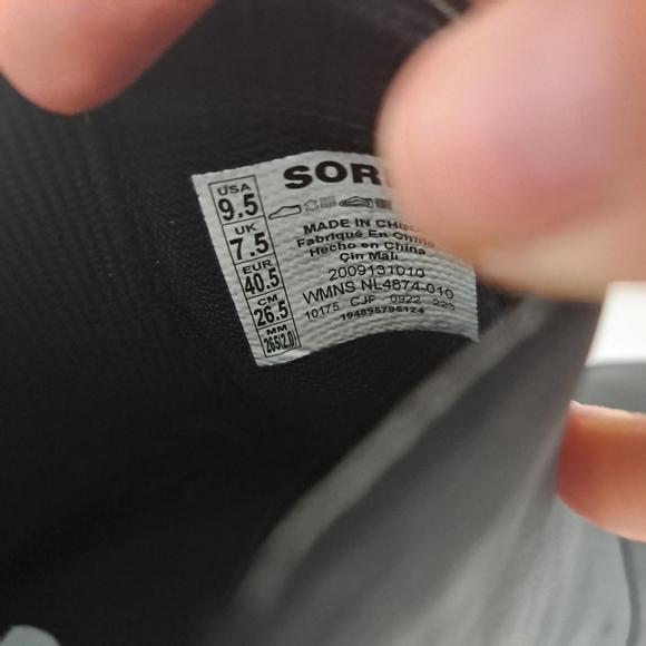 Sorel Hi-Line heel chelsea boot black 9.5 NWT - Picture 7 of 7